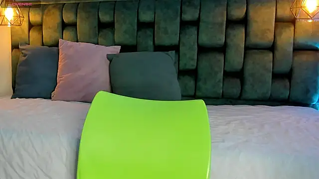 angelswets online show from 10.22.25