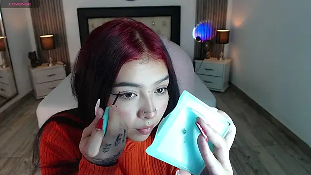 pettit courtny online show from 01.09.25