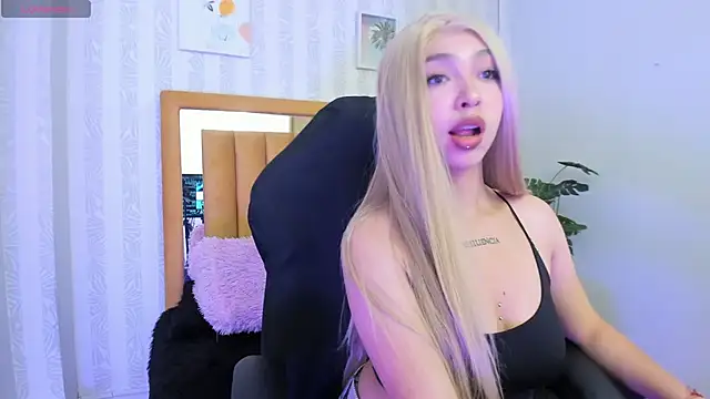 pettit courtny online show from 10.13.25