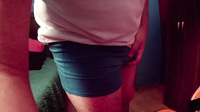 Snapshot of pisceslost chatting on 10.25.25 pisceslost online show from 10.25.25