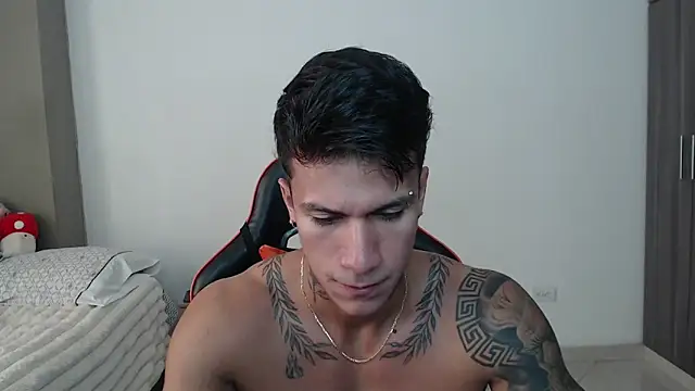 pettergrey1 online show from 03.25.26