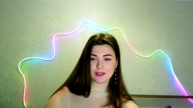 Snapshot of SeductiveTati chatting on 11.21.25 SeductiveTati online show from 11.21.25