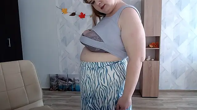 Snapshot of Melina_Hot9 chatting on 10.01.25 Melina Hot9 online show from 10.01.25