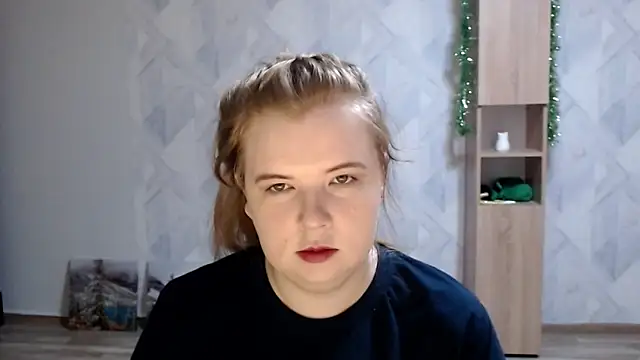 Snapshot of Melina_Hot9 chatting on 11.29.25 Melina Hot9 online show from 11.29.25