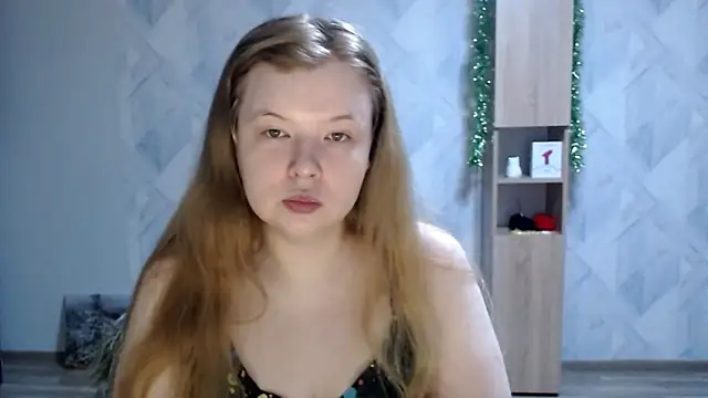 Snapshot of Melina_Hot9 chatting on 12.21.25 Melina Hot9 online show from 12.21.25