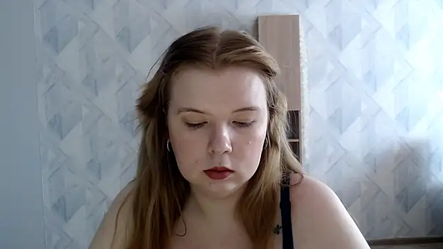 Snapshot of Melina_Hot9 chatting on 02.04.26 Melina Hot9 online show from 02.04.26