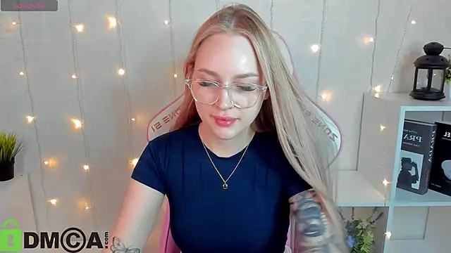 Carol  Cox online show from 11.14.25