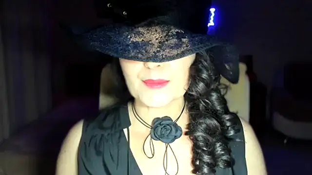 WitchBlueRose online show from 11.05.25