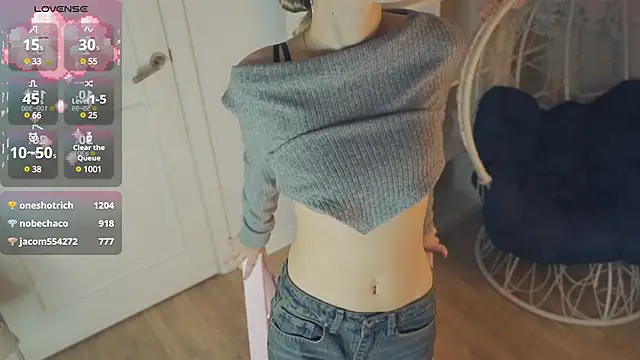 Snapshot of FlairCunard chatting on 01.19.25 FlairCunard online show from 01.19.25