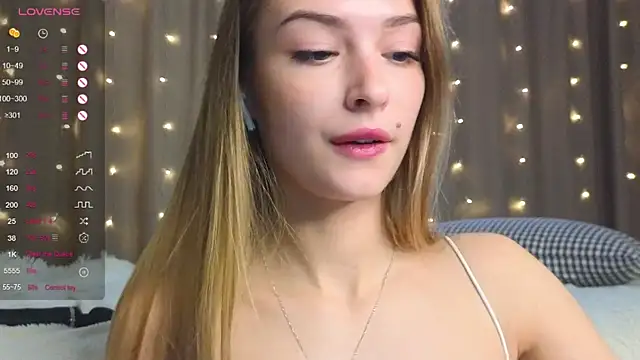 Soft Eva online show from 12.10.24