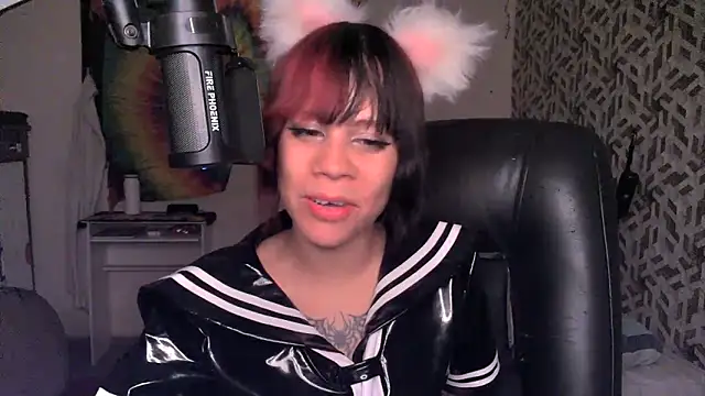 Snapshot of Liv_Alt chatting on 04.24.26 Liv Alt online show from 04.24.26