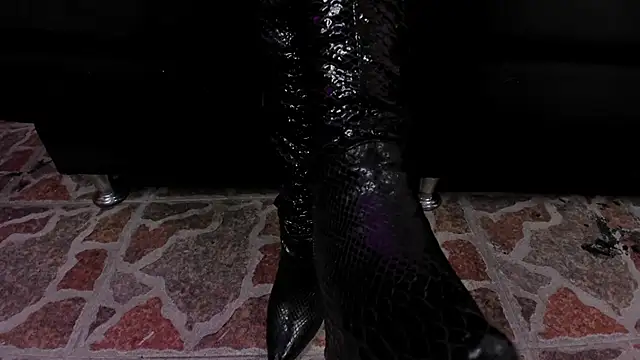 Snapshot of lilith-deveraux chatting on 02.26.25 lilith-deveraux online show from 02.26.25