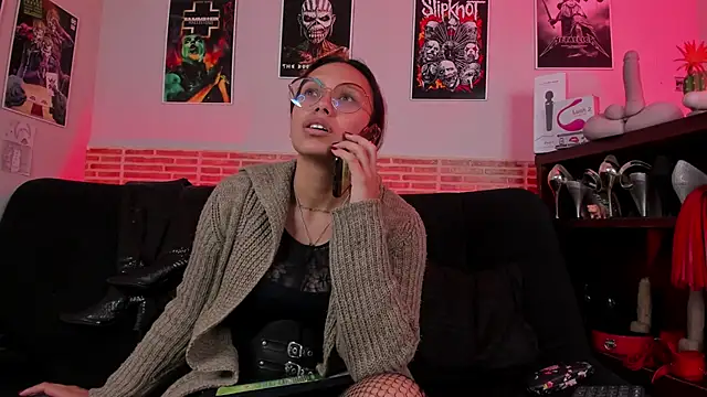 Snapshot of lilith-deveraux chatting on 03.13.25 lilith-deveraux online show from 03.13.25