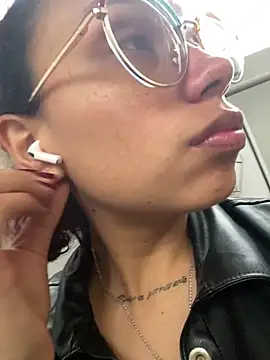 Snapshot of lilith-deveraux chatting on 03.22.25 lilith-deveraux online show from 03.22.25
