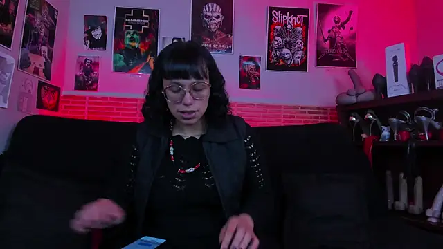Snapshot of lilith-deveraux chatting on 10.01.25 lilith-deveraux online show from 10.01.25