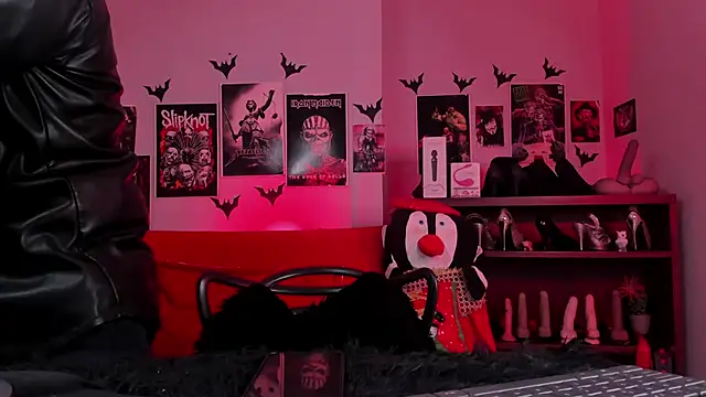 lilith-deveraux online show from 12.04.25