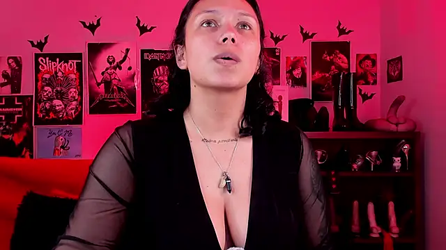 lilith-deveraux online show from 04.15.26