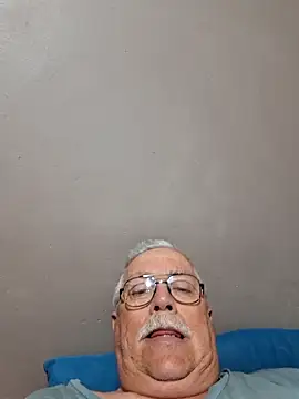 Snapshot of NawtyB1965 chatting on 09.10.25 NawtyB1965 online show from 09.10.25