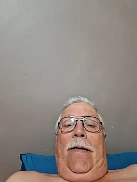 Snapshot of NawtyB1965 chatting on 09.16.25 NawtyB1965 online show from 09.16.25