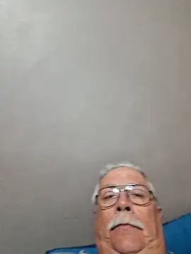 Snapshot of NawtyB1965 chatting on 09.23.25 NawtyB1965 online show from 09.23.25