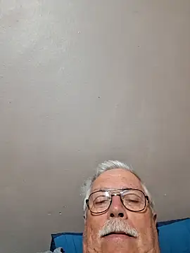 Snapshot of NawtyB1965 chatting on 09.24.25 NawtyB1965 online show from 09.24.25