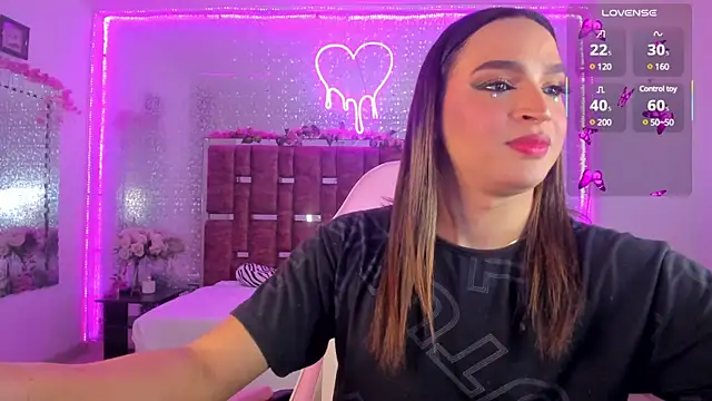 KylieVictoria online show from 02.10.25