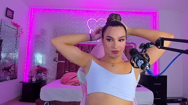 KylieVictoria online show from 03.12.25