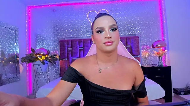 KylieVictoria online show from 10.10.25