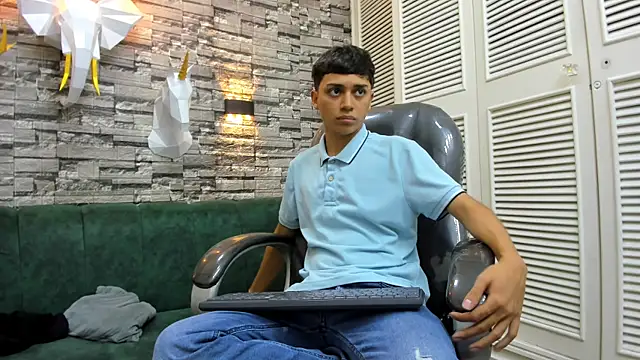 DamiBright online show from 10.18.25