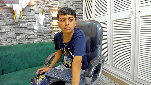 DamiBright online show from 11.17.25