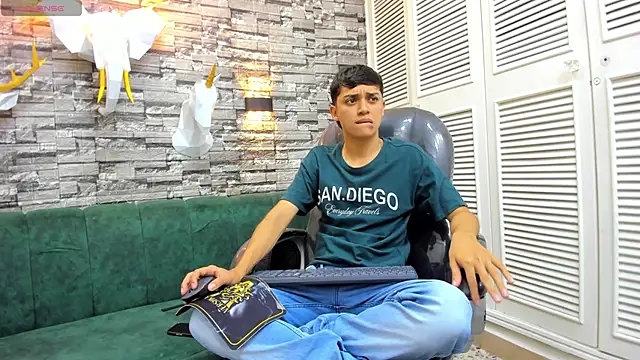 DamiBright online show from 11.20.25