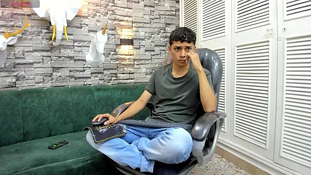 DamiBright online show from 11.24.25