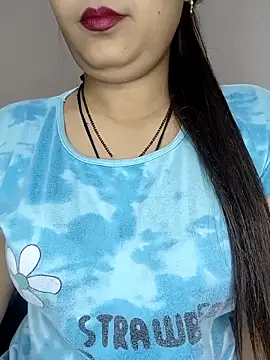 Shanaya Hotty online show from 10.17.25