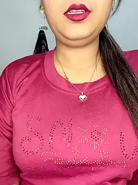 Shanaya Hotty online show from 12.20.25