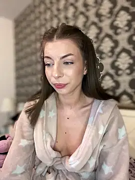 Mia Ethan online show from 12.08.24