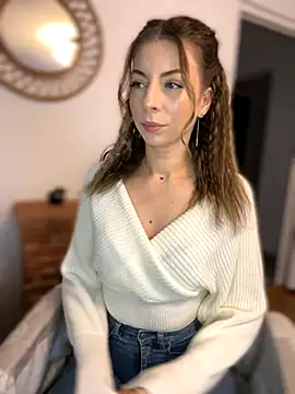 Mia Ethan online show from 11.05.25