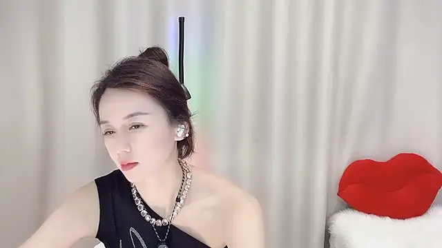 Alina-688- online show from 01.12.25
