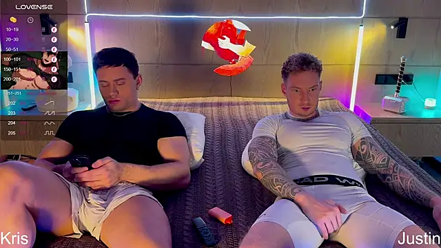 Snapshot of Justin_Hardy chatting on 10.18.25 Justin Hardy online show from 10.18.25