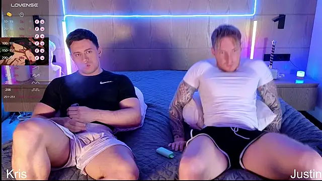 Snapshot of Justin_Hardy chatting on 12.01.25 Justin Hardy online show from 12.01.25