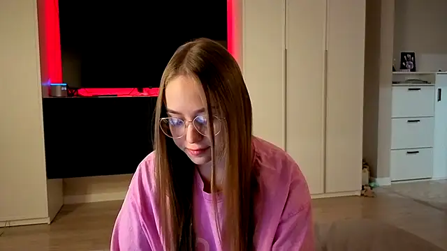 endlesssoffi online show from 10.22.25