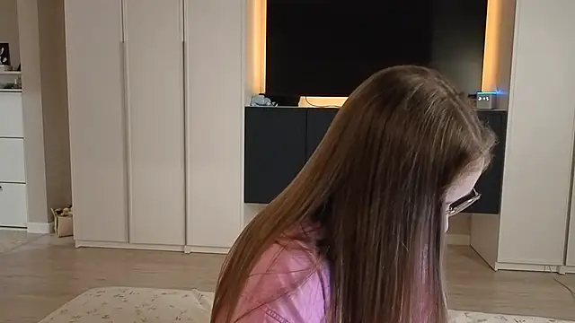 endlesssoffi online show from 11.21.25