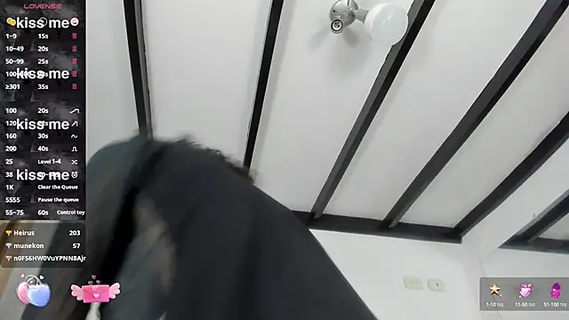 Snapshot of Milkdulce1 chatting on 02.02.25 Milkdulce1 online show from 02.02.25