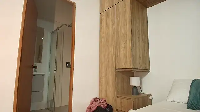 Snapshot of Milkdulce1 chatting on 10.07.25 Milkdulce1 online show from 10.07.25