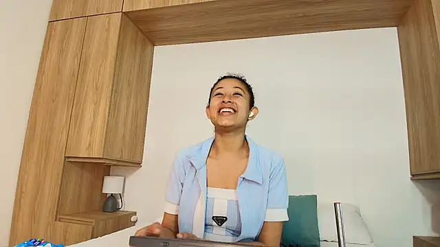 Snapshot of Milkdulce1 chatting on 10.08.25 Milkdulce1 online show from 10.08.25