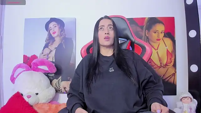 vaiolet triana online show from 03.07.25