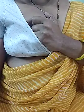 Snapshot of Sexy-Telugunayana2 chatting on 11.14.25 Sexy-Telugunayana2 online show from 11.14.25