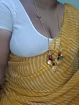 Snapshot of Sexy-Telugunayana2 chatting on 12.15.25 Sexy-Telugunayana2 online show from 12.15.25