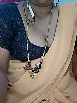 Snapshot of Sexy-Telugunayana2 chatting on 12.17.25 Sexy-Telugunayana2 online show from 12.17.25