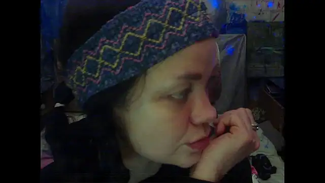 Snapshot of iva_spirit chatting on 01.11.25 iva spirit online show from 01.11.25