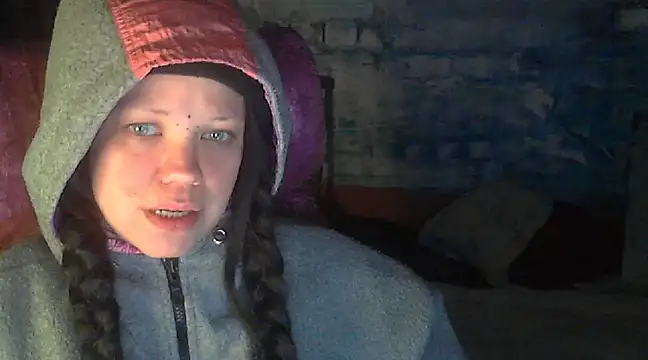 Snapshot of iva_spirit chatting on 02.15.25 iva spirit online show from 02.15.25